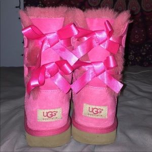 UGGS